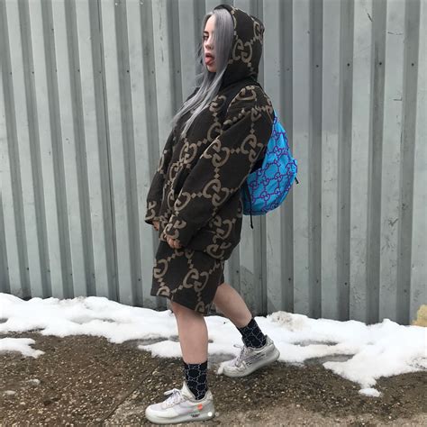 billie eilish mascherina gucci|Billie Eilish Gucci hoodie.